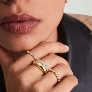 Mejuri Thin Dome Ring Size 7